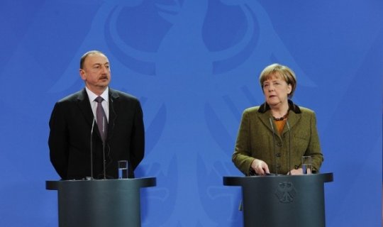 Merkel İlham Əliyev ilə Dağlıq Qarabağ münaqişəsini müzakirə edəcək