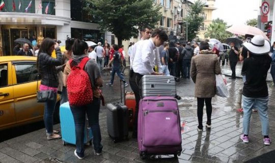 Turistlər İstanbuldan qaçır