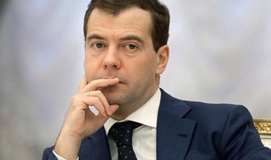 Medvedev: Brexit dünya iqtisadiyyatını böhrana soxacaq və bu bizi sevindirmir