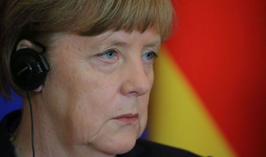 Merkel: Britaniyalılar Avropaya zərbə vurdular