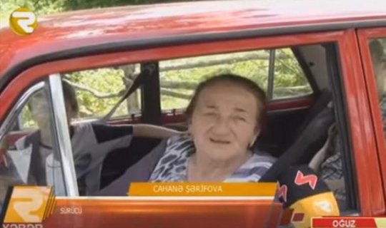 70 yaşlı Cahanə nənə 36 ildir taksi sürür