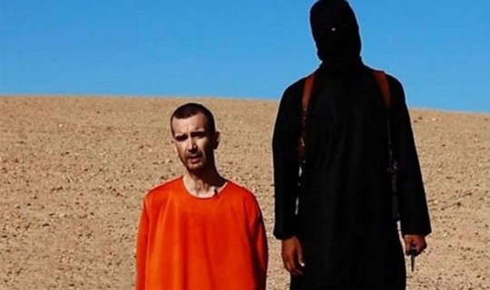 İŞİD qorxunc edam görüntülərini paylaşdı