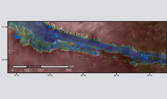 NASA Marsdakı su kanyonlarının şəklini çəkdi