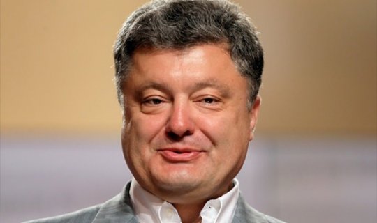 Ukrayna prezidenti sammitə cırıq corabla qatıldı