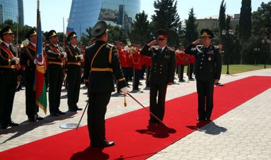 Azərbaycan və Belarus hərbi əməkdaşlığı müzakirə etdi