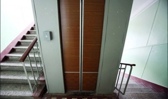 Bakıda binaların liftlərində xüsusi cihazlar quraşdırıla bilər