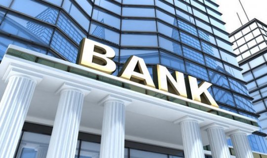Azərbaycanda iki bank müflis elan edildi