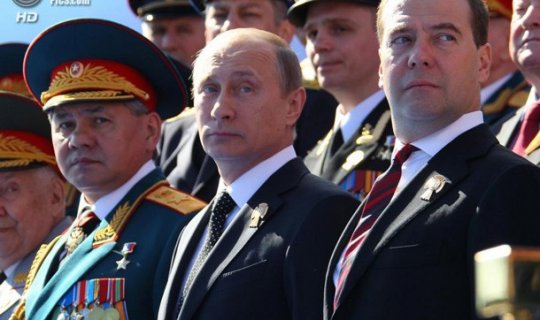 Putinlə Medvedevə cinayət işi açılır