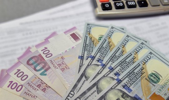 Türkiyə mətbuatı: Azərbaycanda dollar qıtlığı yaşanır