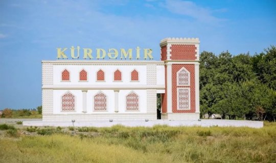 Kürdəmirdə məktəb direktoru quyunu sökdürüb evinə apardı