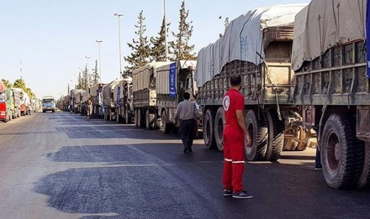 Suriya ordusu humanitar yardım konvoyunu bombaladı