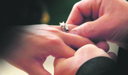 Kürdəmirdə 15 yaşlı oğlan zorla görün kimlə nişanlandı