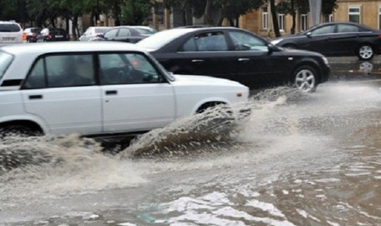 Bakını niyə su basdı?