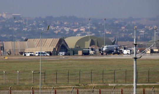 Almaniyalı deputatlar İncirlik hərbi bazasında