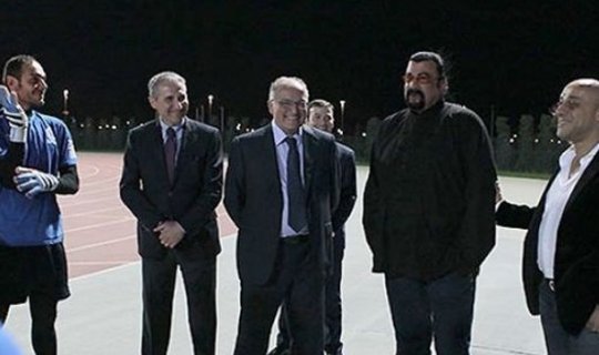 Azərbaycanlı futbolçu Stiven Siqalı təhqir etdi