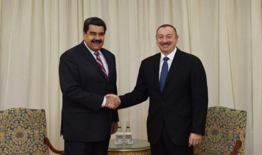 İlham Əliyev venesuelalı həmkarı ilə görüşdü