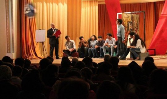 Bakı Uşaq Teatrında 