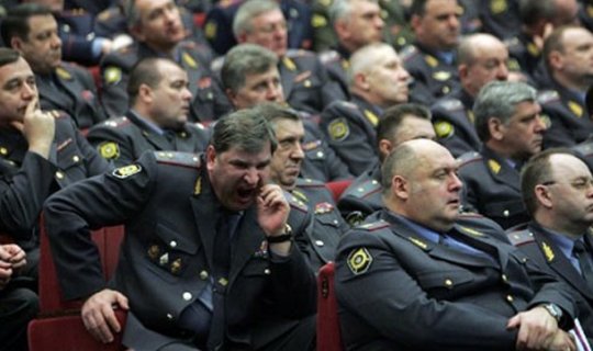 Putin Daxili İşlər Nazirliyinin 4 generalını istefaya göndərdi
