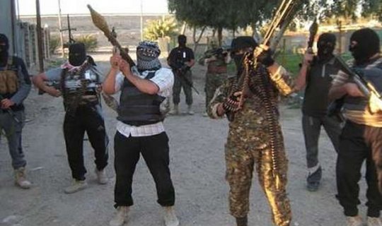 İŞİD Mosuldan geri çəkiləndə 300 polisi qətlə yetirib