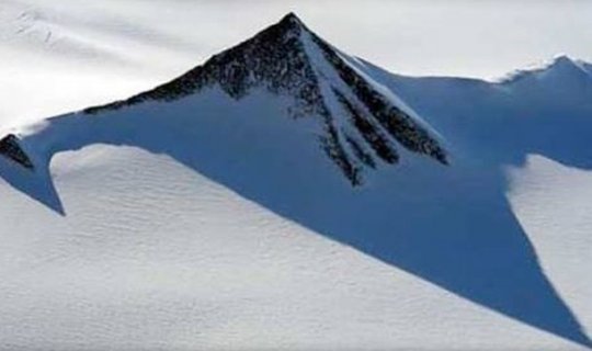 Antarktidada yadplanetlilər tərəfindən inşa edilən piramida tapılıb