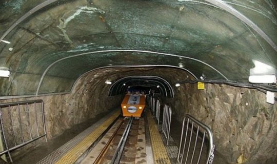 Şimali Koreya sərhəddində gizli tunellər tapıldı