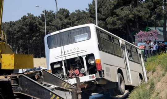 Bakıda marşrut avtobusu aşdı