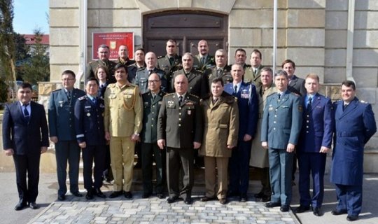 Hərbi attaşelər nazirliyin akademiyasında