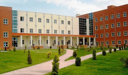 Bakı Mühəndislik Universitetinə yeni rektor əvəzi təyin edilib