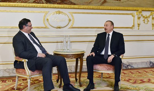 İlham Əliyev “Total”ın prezidenti ilə görüşdü
