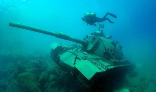 Antalyada 45 tonluq tank dənizdə batırılıb