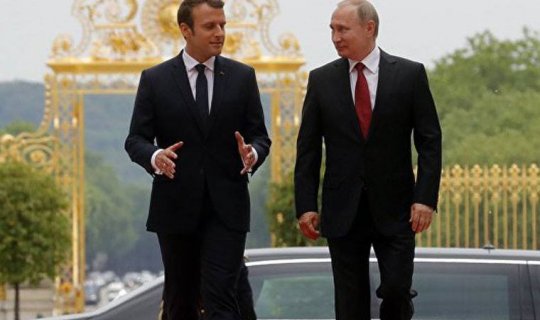 Putin Fransa şirkətlərinin Rusiya bazarından getməsinə aydınlıq gətirdi