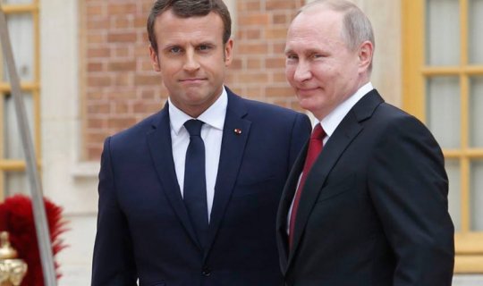 Putinin Fransaya rəsmi səfəri başladı