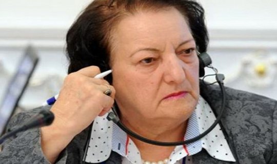 Ombudsman: “Azərbaycanda korrupsiya ilə əlaqədar şikayətlərin sayında azalma var”