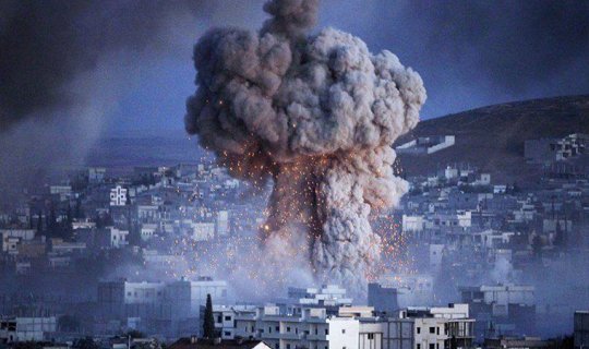 Suriya rejimi müxalifləri bombaladı