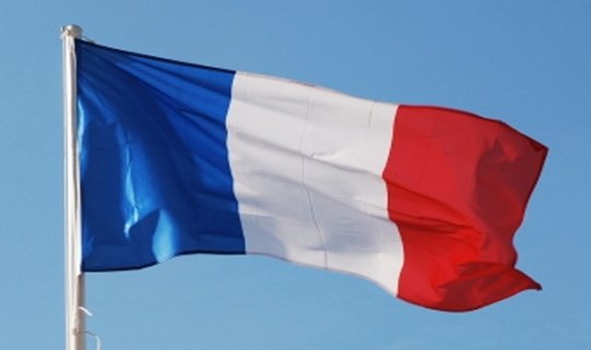 Fransada parlament seçkilərinin birinci turu keçirilir