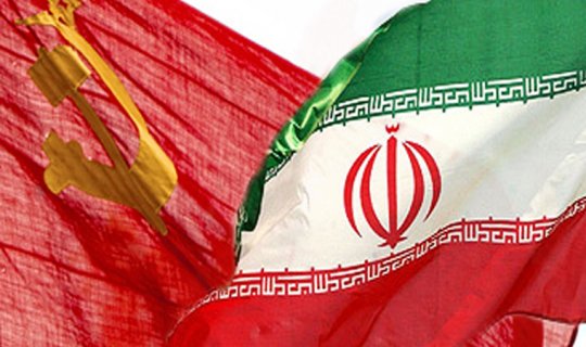 İranda ADR-in yaranması, kürdüstan planları, Stalinin atom silahına görə İrana etdiyi güzəşt