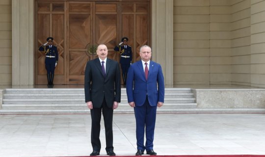 İqor Dodon Azərbaycan Prezidentini Moldovaya rəsmi səfərə dəvət edib