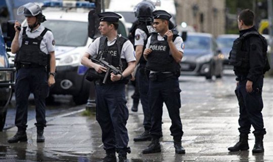 Parisdə erməni insanlara terror həyəcanı yaşatdı