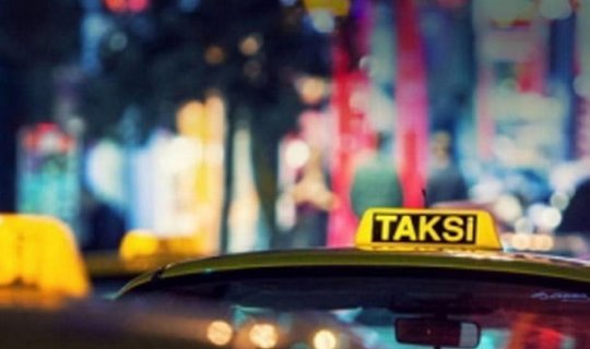 Taksi sürücüsü qadın müştərisinə tanışlıq mesajı atdı