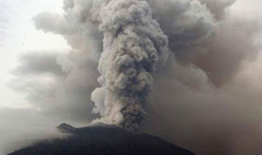 Bali adasında vulkan yenidən aktivləşdi