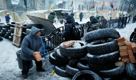 Rada qarşısında baş verən toqquşmalarda 15 nəfər xəsarət aldı