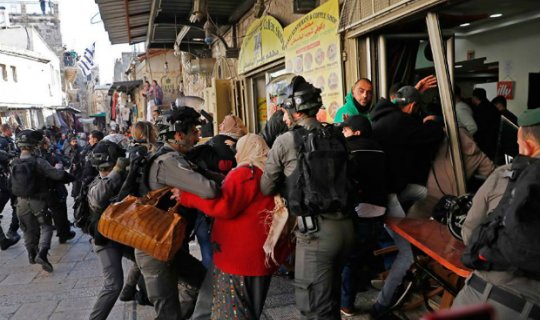 Qüdsdə müsəlmanlarla polis arasında ciddi toqquşma