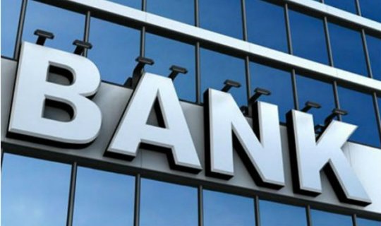 Bu il 13 bank filialı bağlanıb