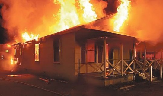 Masallıda 3 otaqlı ev yandı