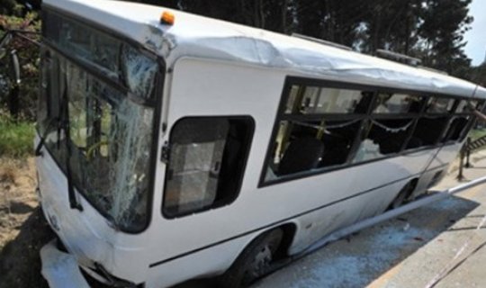 Gürcüstanda avtobusun aşması nəticəsində 20 nəfər yaralanıb
