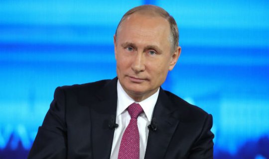 Putin Jak Şirakın dəfnində qadınla görüntüləndi