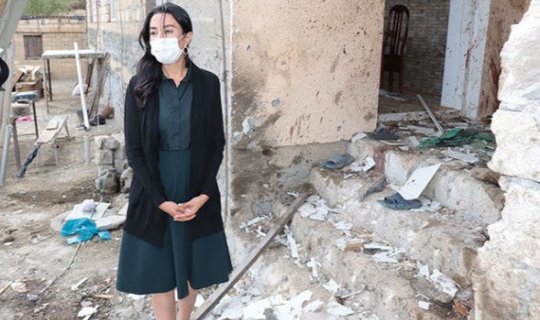Ombudsman ermənilərin atəşə tutduğu bölgədə - FOTO