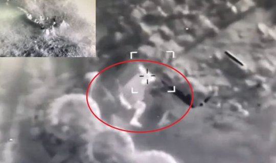 Ordumuzun dron-kamikadzesinin gizlənməyə çalışan düşmənləri məhv etməsinin görüntüləri - ANBAAN VİDEO
