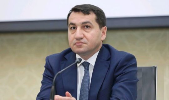 Prezidentin köməkçisi dünyanın aparıcı KİV nümayəndələrini Azərbaycana dəvət etdi