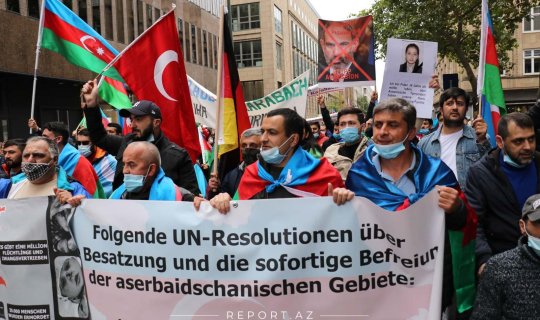 Almaniyada “Erməni terroruna və işğalına yox” adlı yürüş keçirilib